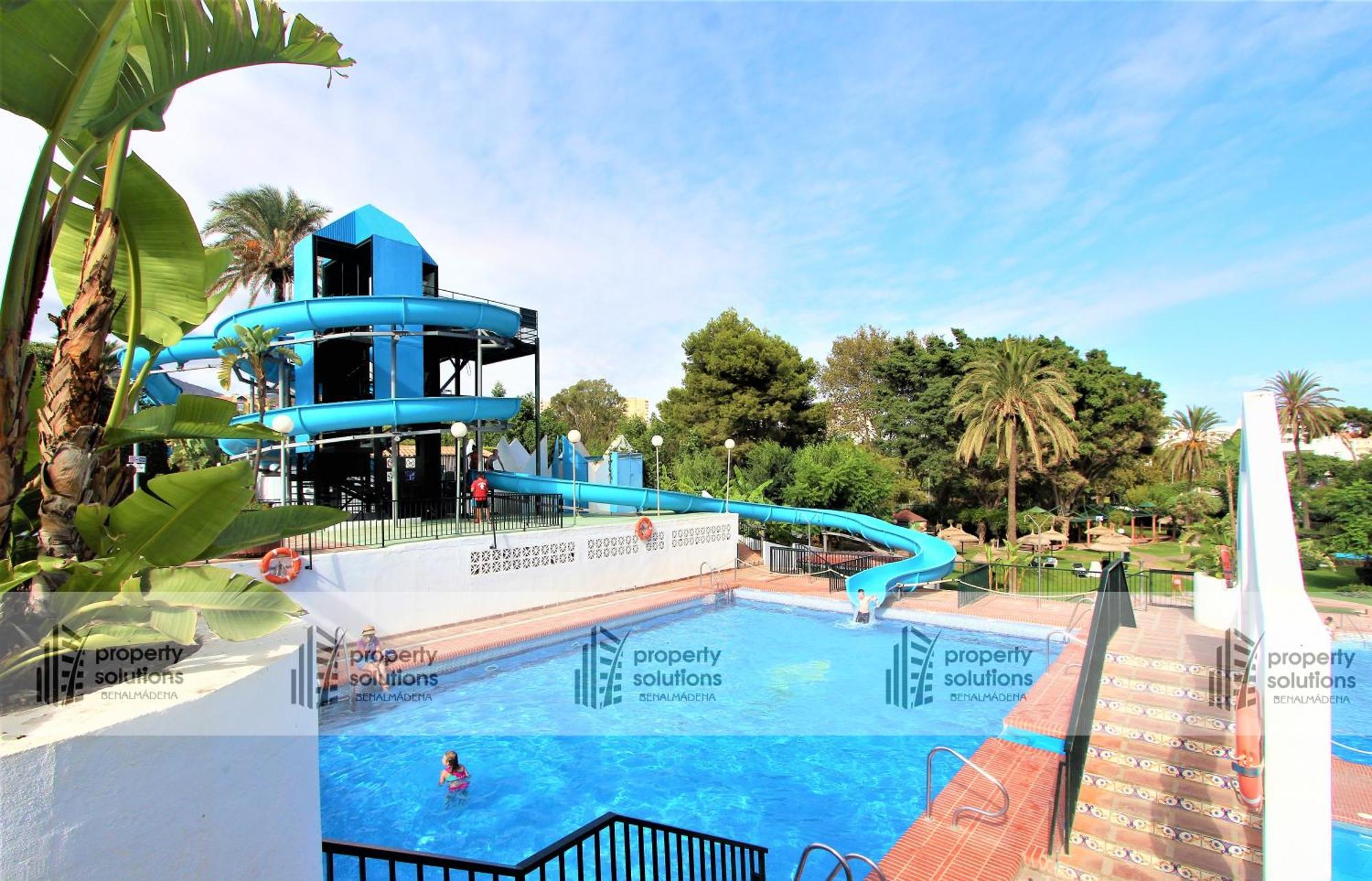 Benalbeach 1010 - Vista Al Mar - Piscina Todo El Ano - Primera Linea De Playa Бенальмадена Екстер'єр фото