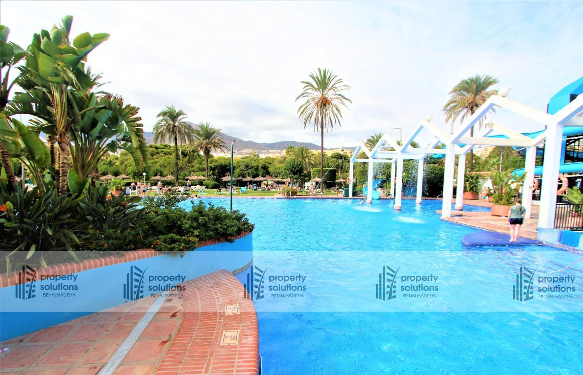 Benalbeach 1010 - Vista Al Mar - Piscina Todo El Ano - Primera Linea De Playa Бенальмадена Екстер'єр фото